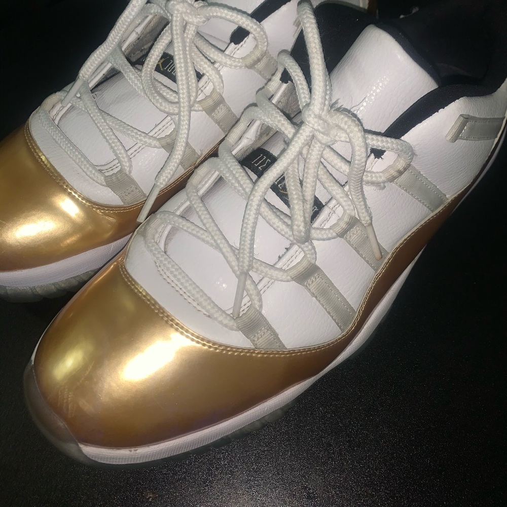 Air Jordan closing ceremony 11